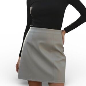 Van Heusen Gray Stretch Pencil Skirt Women’s Size 14 NWT Career Office Workwear